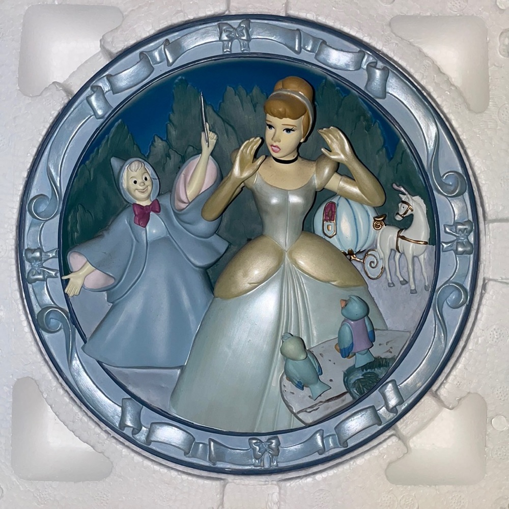 Disney 3D Plate